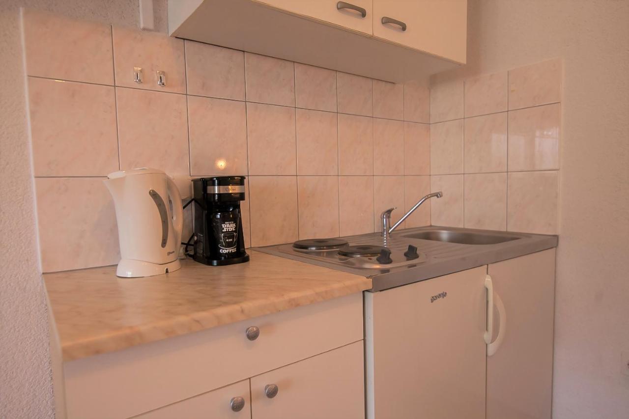 Domus Apartments Bol Extérieur photo